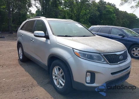 2014 Kia Sorento Lx z USA, uszkodzony, nr VIN 5XYKTCA69EG538542